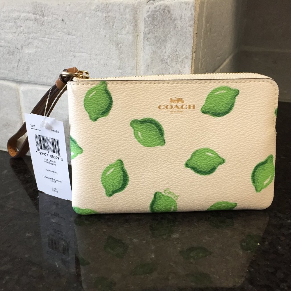 NWT Coach corner zip wristlet Limes print NEW